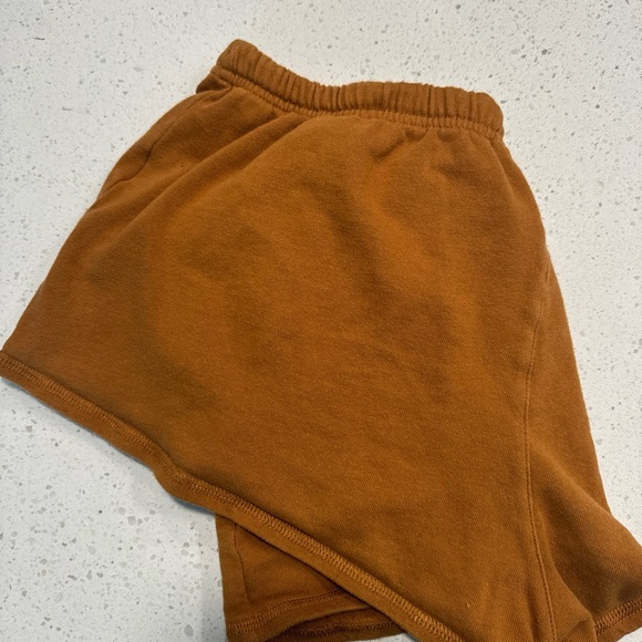 Vuori Sunnyside Women’s 3 inch Cotton Short - Tumeric - Size Small - Picture 6 of 6